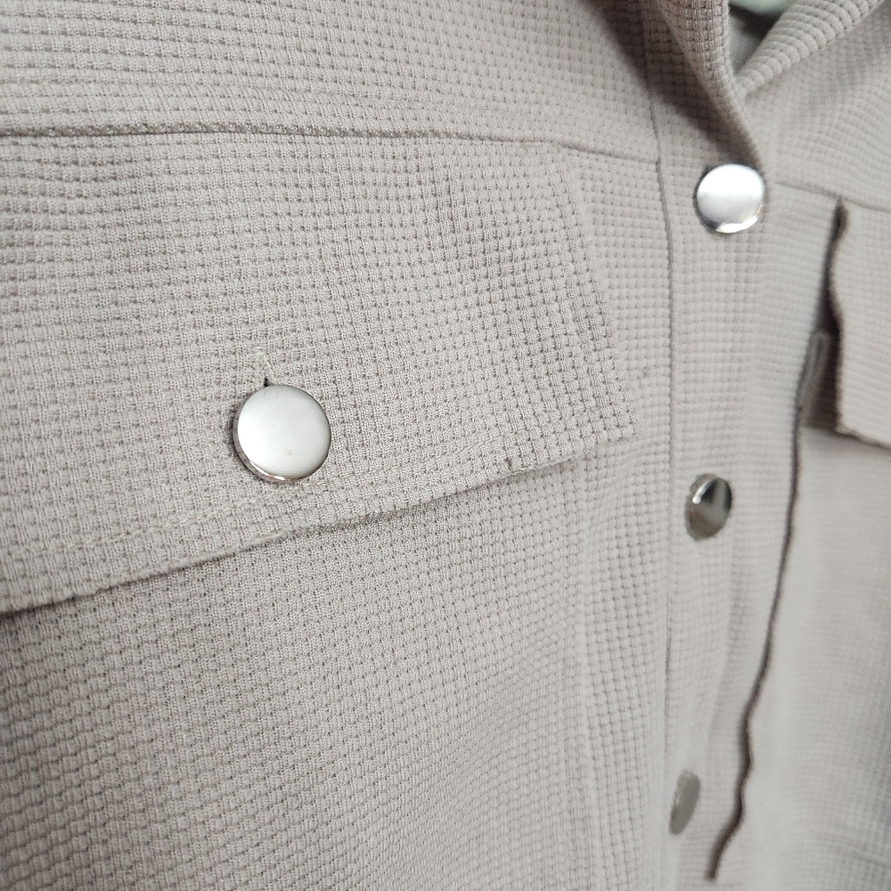 3/$25 Shein Shacket waffle raw hem neutral beige boxy shirt jacket size XS - Picture 4 of 15
